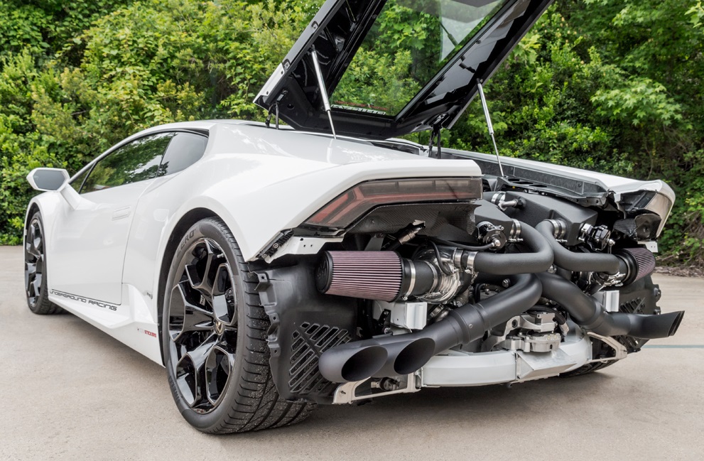 TUNER: Underground Racing 2200hp AWD Huracan Record-Breaker | Cars247