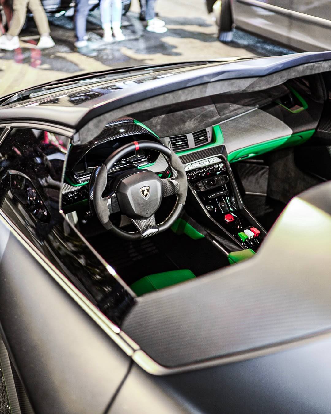 lamborghini veneno 2022 interior