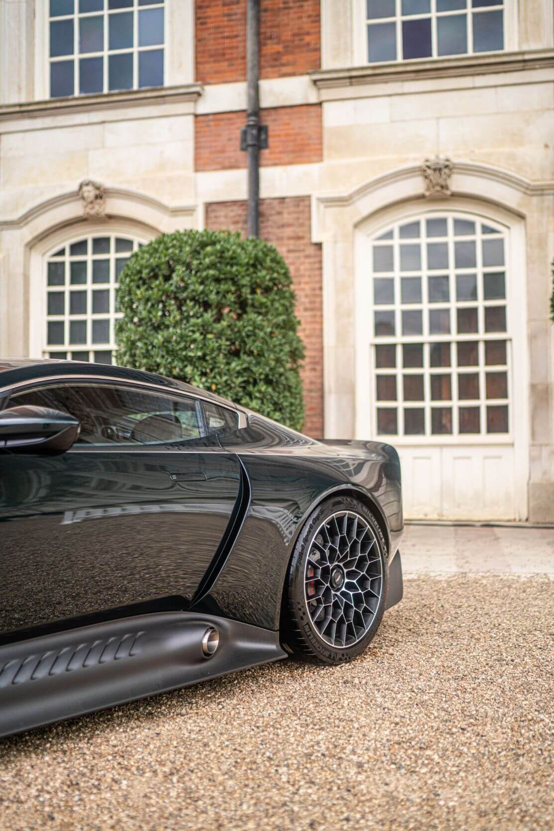 Aston Martin Victor: 1 of 1 Hypercar Built from Vulcan and One-77 Parts -  GTspirit