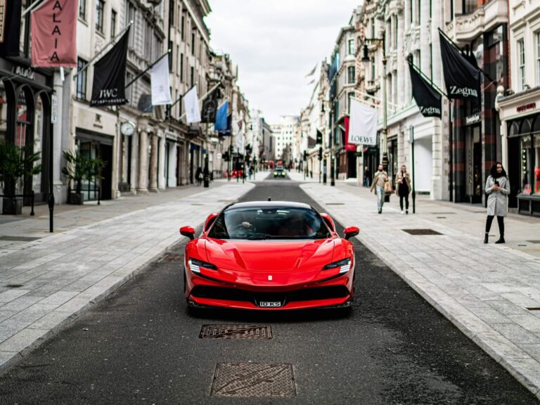 Ferrari SF90